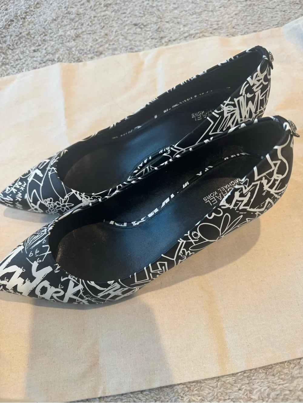 Michael Kors Black & White Graphic Pointed-Toe Pumps
